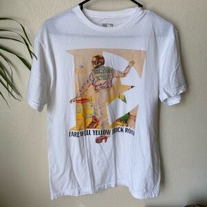 Elton John Follow the Yellow Brick Road Tour Tee Band Tee Size M Last Tour Shirt
